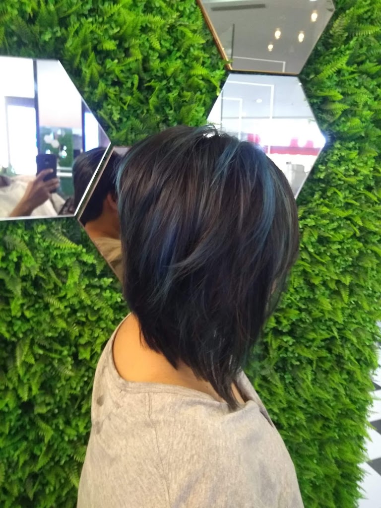 A Rich Hair Craft Unisex Salon