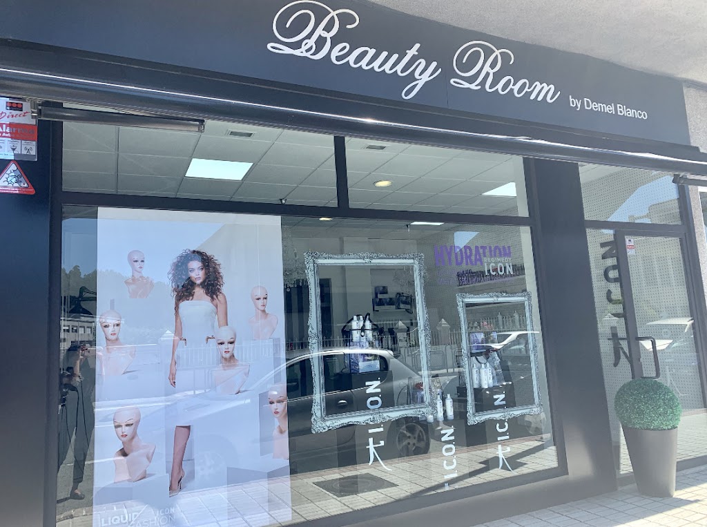 Beauty Room by Demel Blanco — Exterior