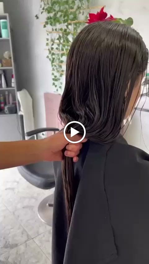 Mireia Peluqueria y Estetica — Videos