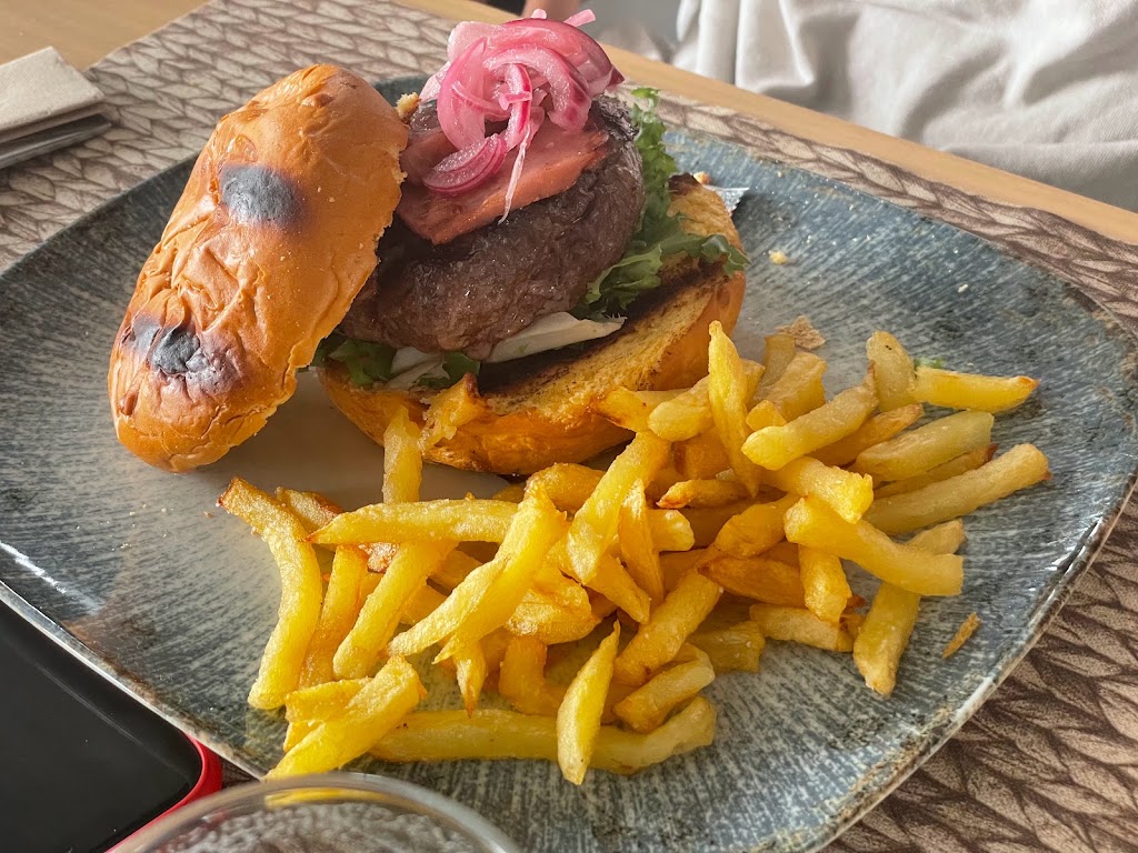 Destino - Restaurante Barbate — Comida y bebida