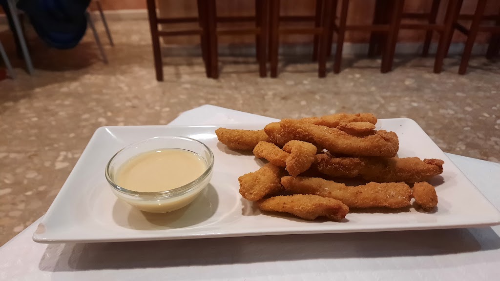 El Barrilet Carcaixent — Comida y bebida
