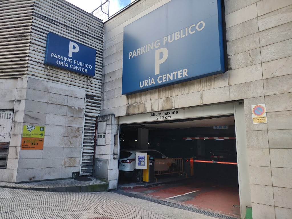Parking Uria Center