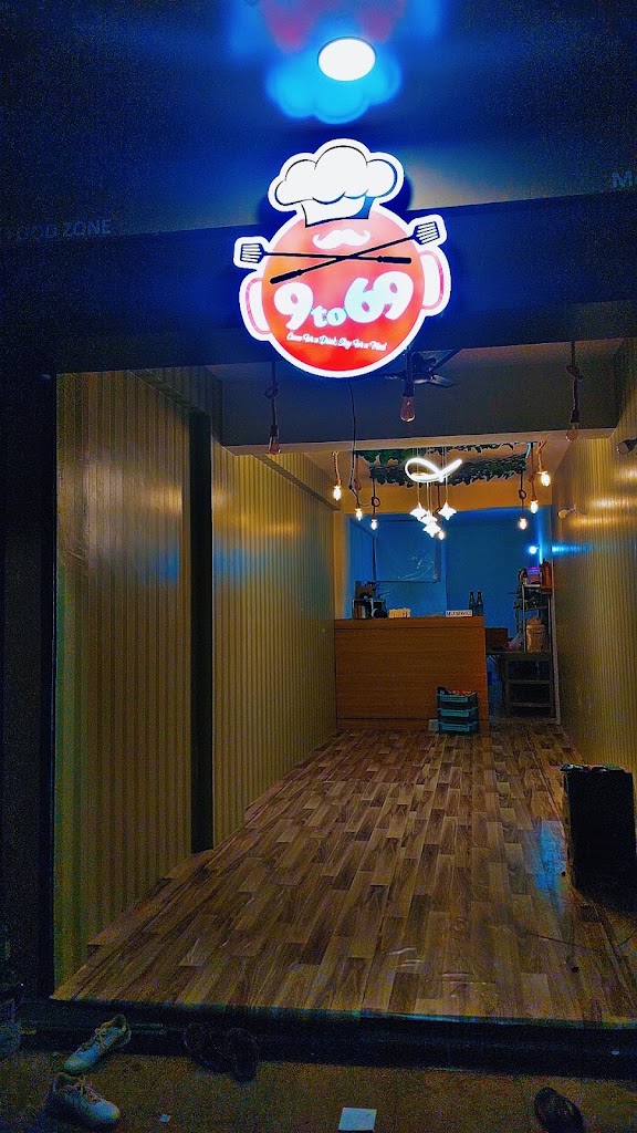 9 To 69 Cafe