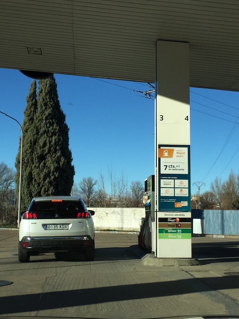 Estacion de Servicio Repsol — Estacion de servicio