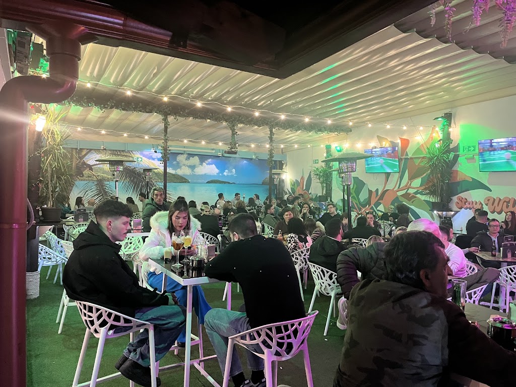 Bar OBOE copas — Ambiente