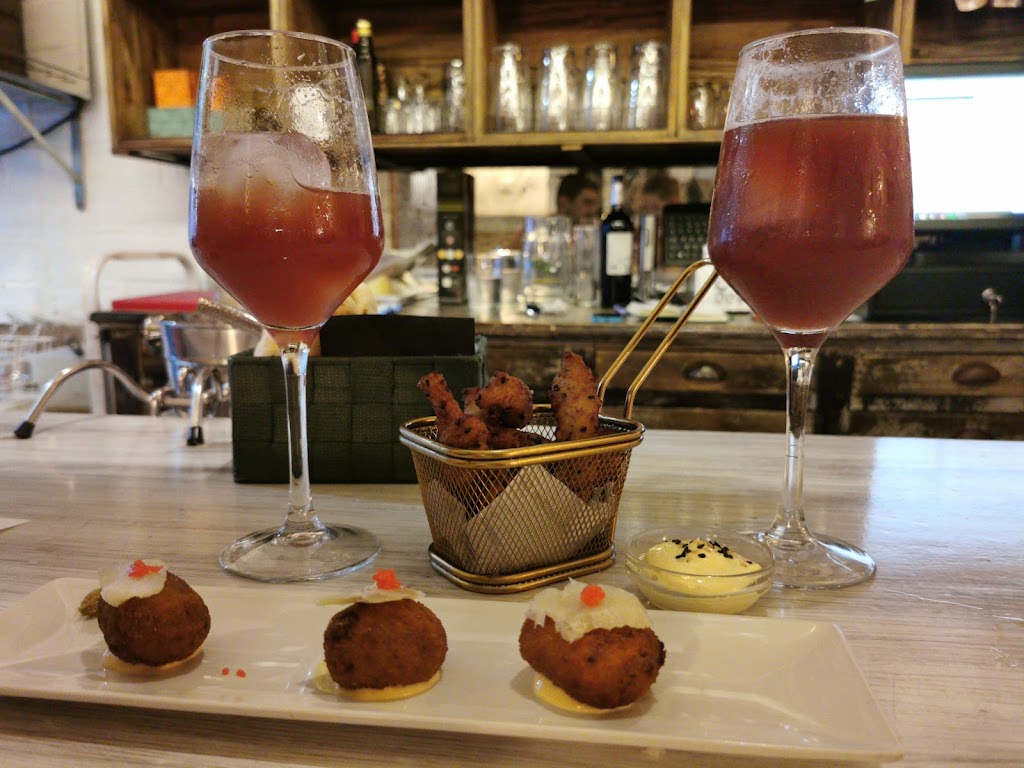 Bar Maruja Limon — Comida y bebida