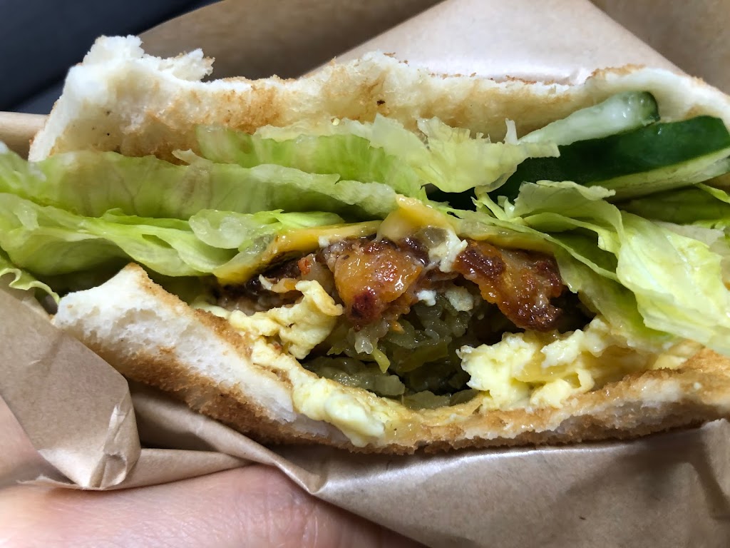 First Date • 初早點 的照片