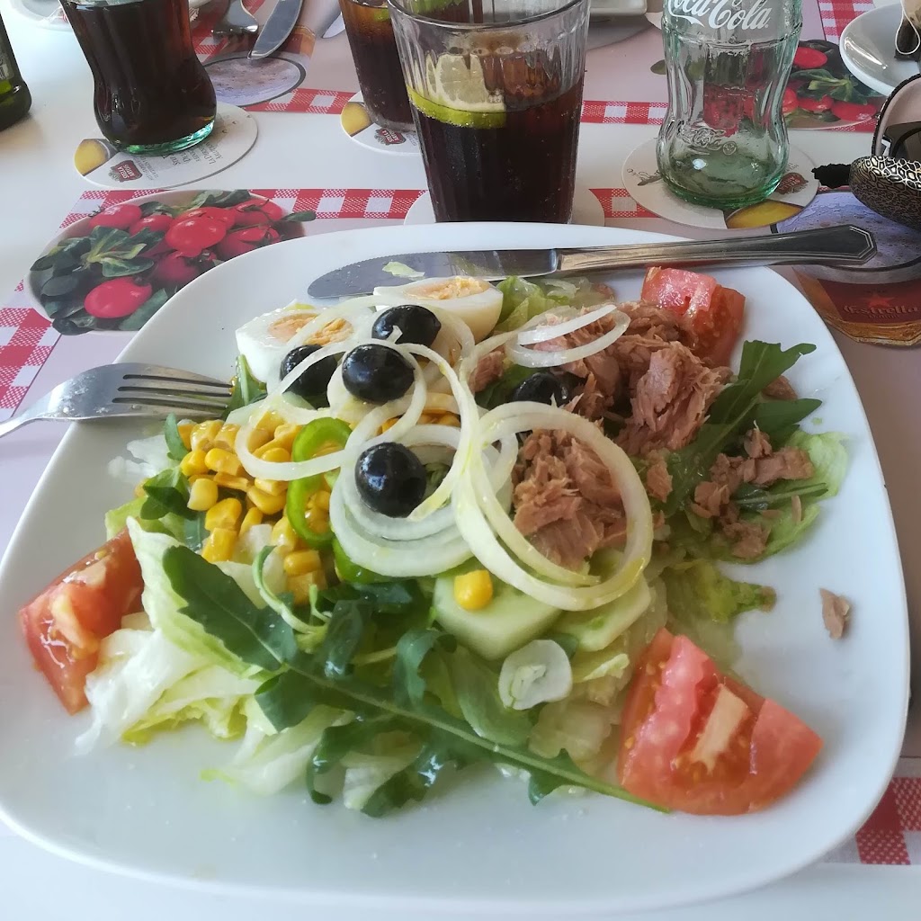 Bar Malibu — Comida y bebida