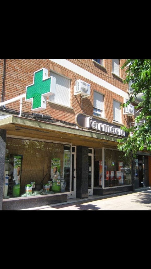 FARMACIA MORERAS Lda.Paloma Escobar — Del propietario