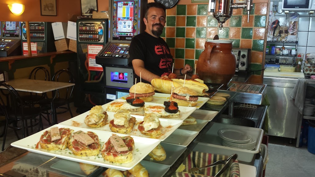 Cafeteria Milenio — Comida y bebida