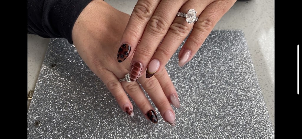 Lavish Nail Bar