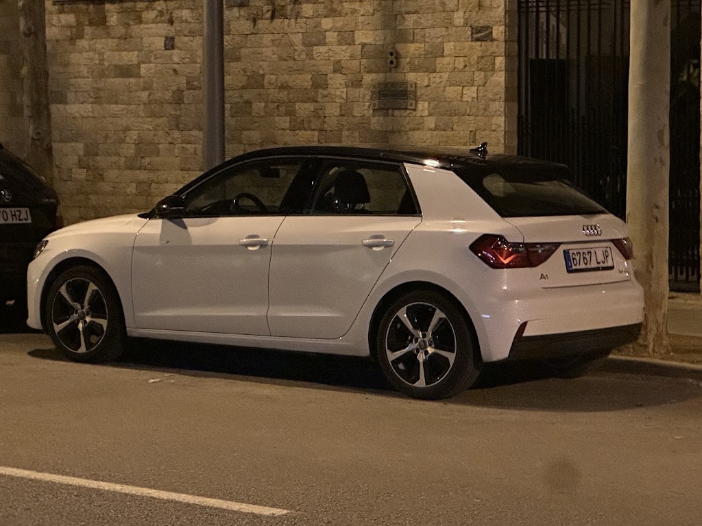 Munarent a car