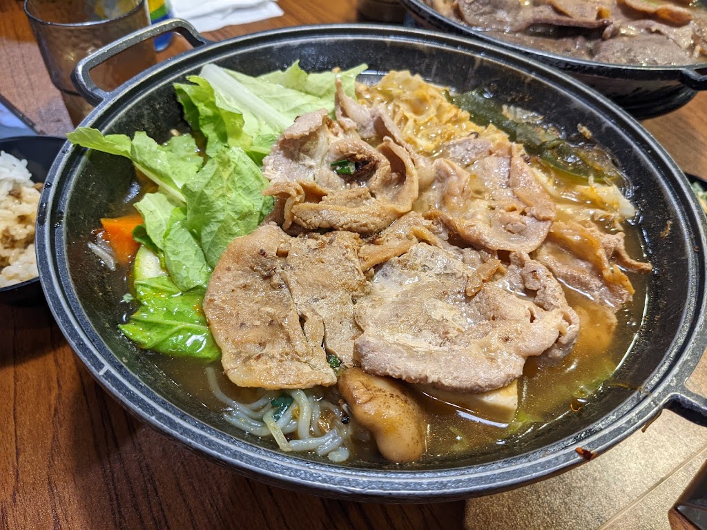 小石鍋台東中興店 的照片