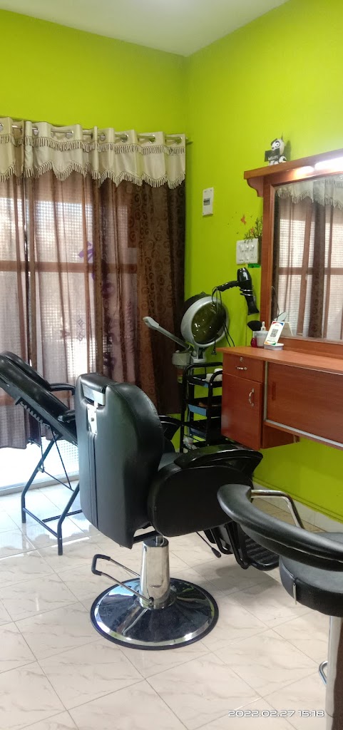 R2 Aroma Theraphy Beauty Parlour