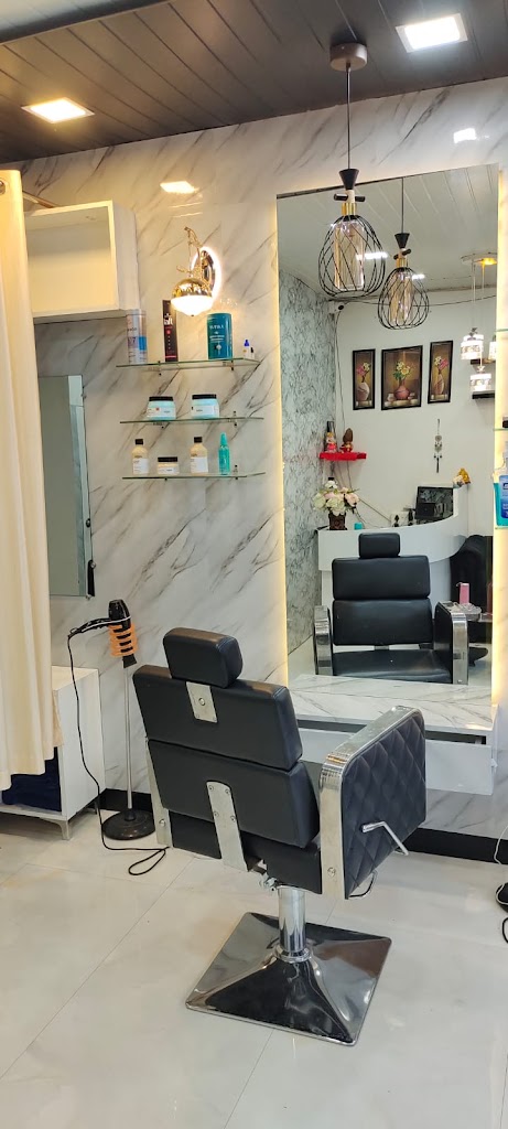 Divine Unisex Salon