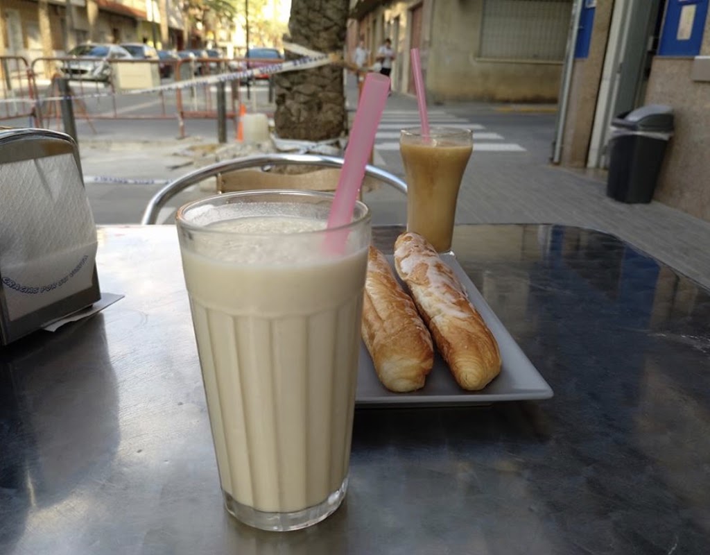 Horchateria El Tendre — Horchata de chufa
