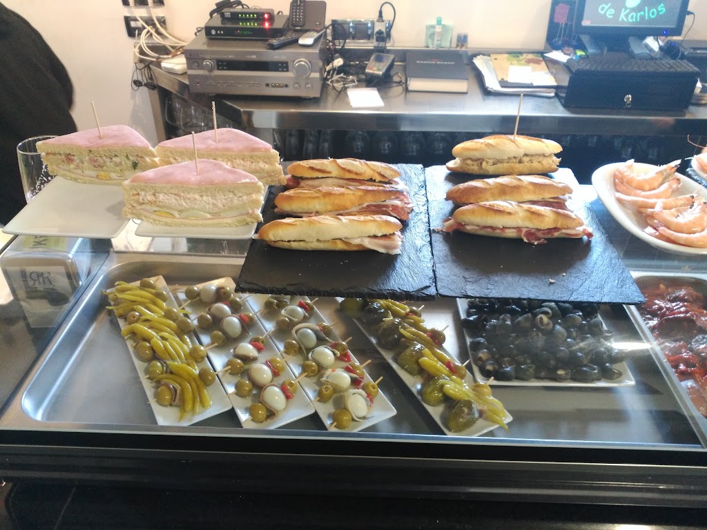El Rincon de Karlos — Comida y bebida