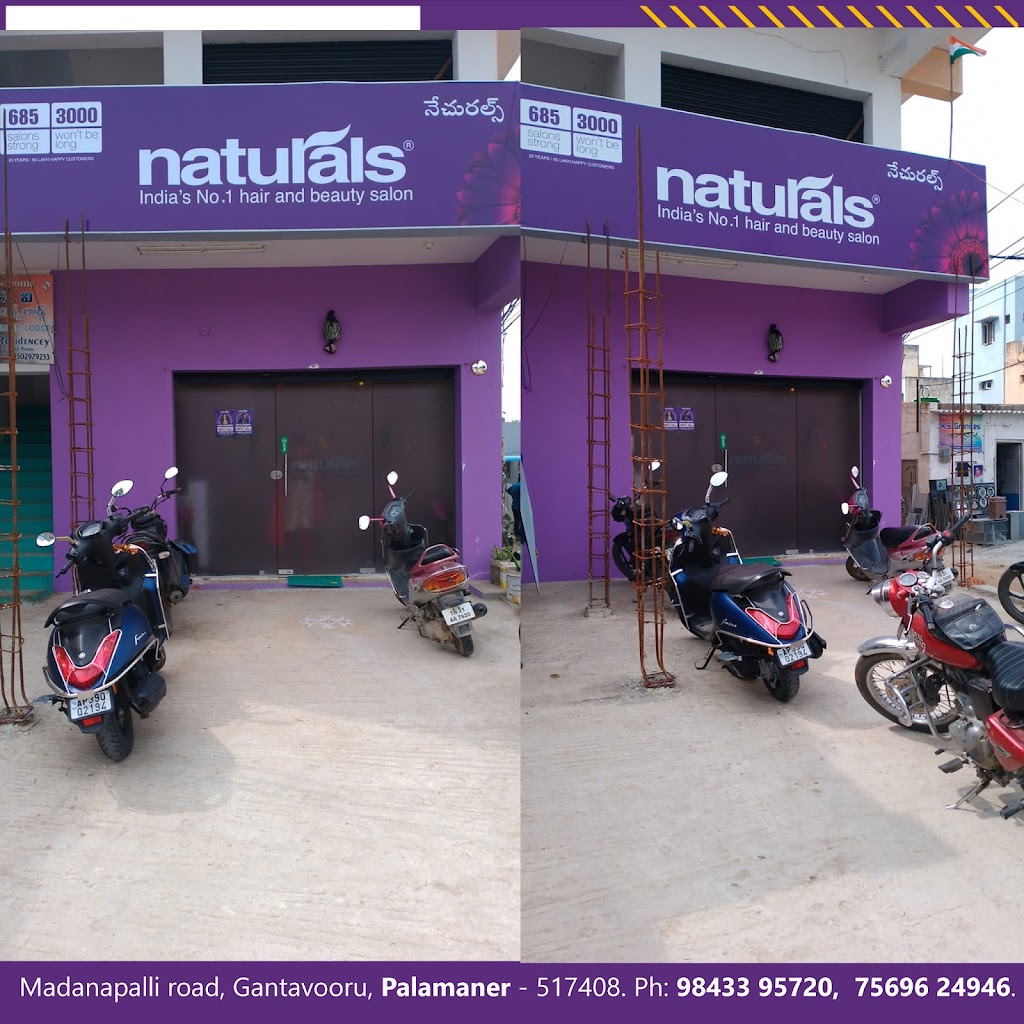 Naturals Salon