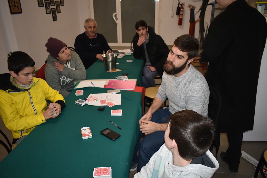 ESCUELA DE MAGIA SERGIO VAL — Comunidad