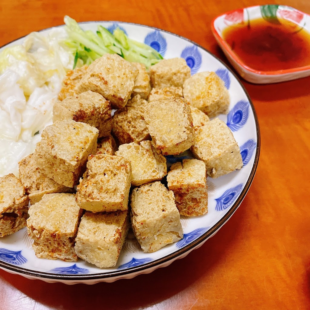 香香臭豆腐蔬食鹽酥g | 麻辣燙 | 臭豆腐 | 素食宵夜 |台南素食必吃| 台南中西區美食 | 人氣小吃 的照片