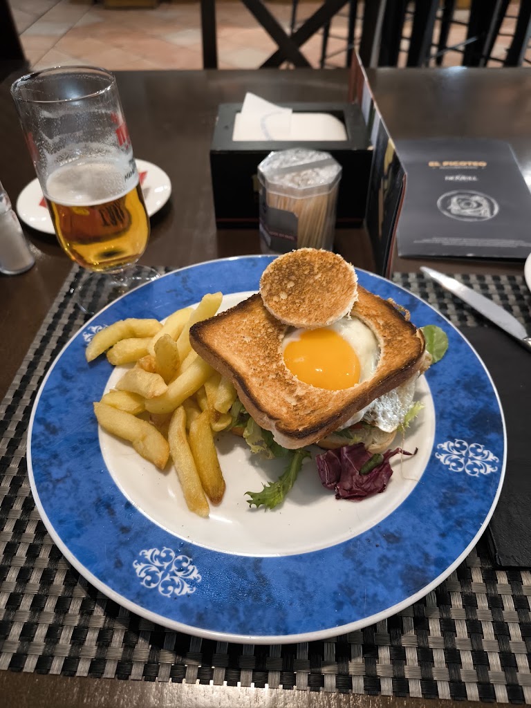 El Picoteo de Alcobendas — Papas fritas