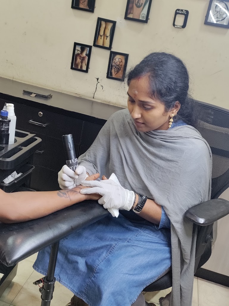 Blue Moon S Tattoo Piercing Studio