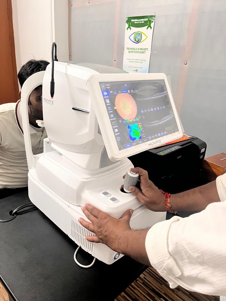 Lakshya Nethralaya Eye Hospital In Sitapur Eye Doctor In Sitapur Dr Sandeep Sharma