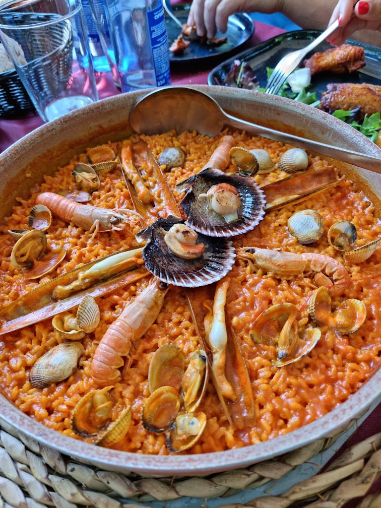 Restaurante A Fabrica — Paella