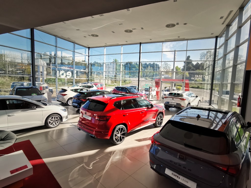 Seare S.A. Taller oficial Volkswagen Audi Seat Cupra — Interior