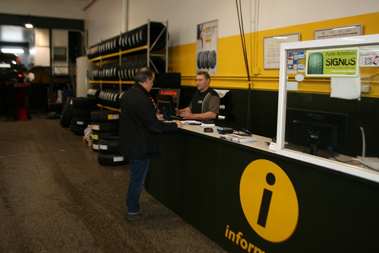 Neumaticos Martin Rius S.L. — Interior