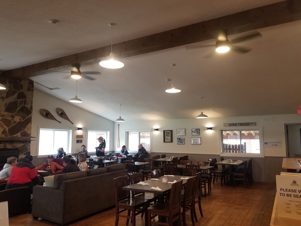 Pine River Café & Public House