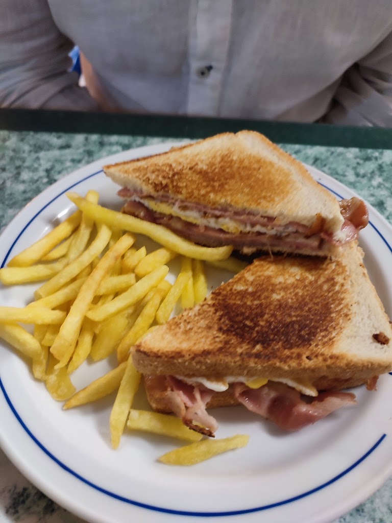 Cafe El 28 — Comida y bebida