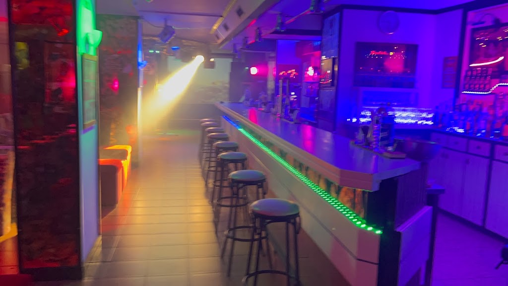 Martini Karaoke — Ambiente