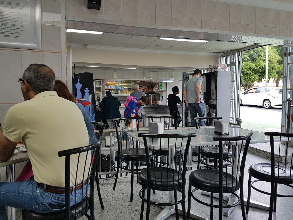Hermanos Montesdeoca Bar Restaurante — Ambiente