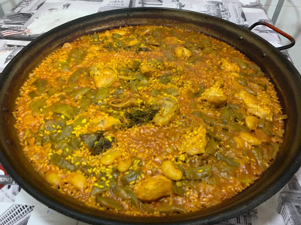 BON MENJAR — Comida y bebida