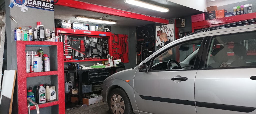 Auto Hall — Taller