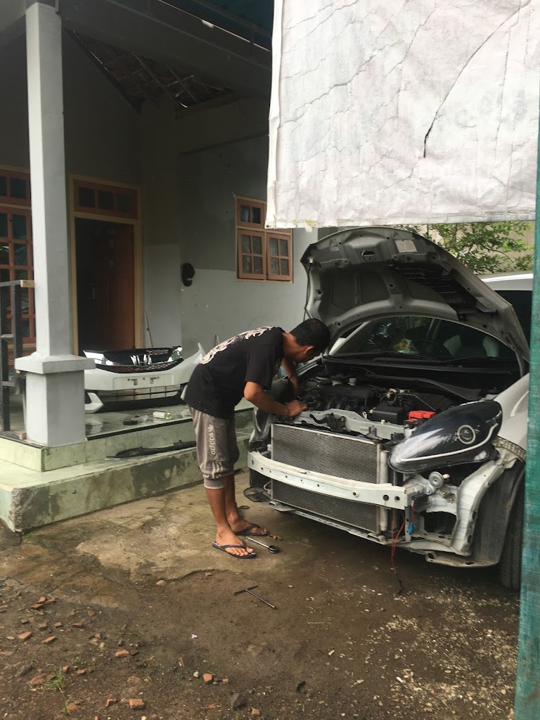 BUDI Service Mobil
