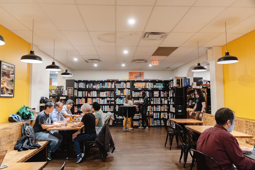 Snakes & Lattes Annex