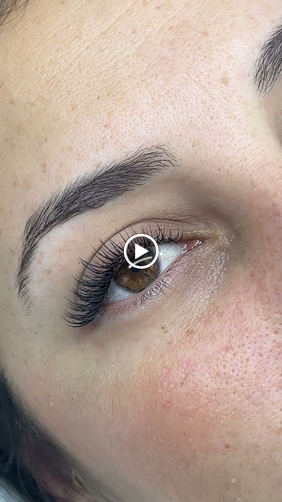 Katherine Gonzalez - Pestanas y Cejas Badalona — Videos