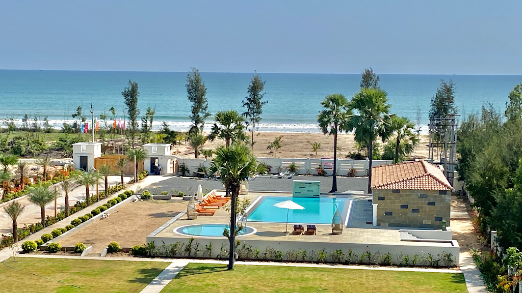 Riviera Beach Resort