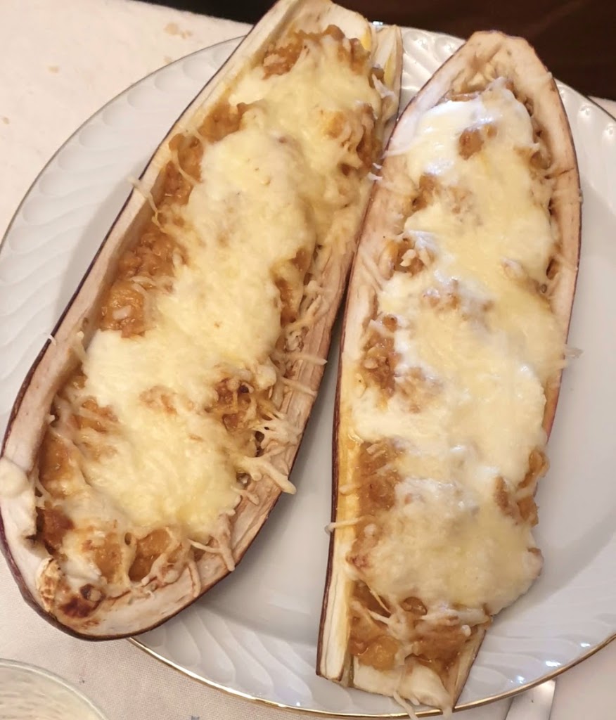 Bar Moncada (Jose y Sunsi) — Del propietario
