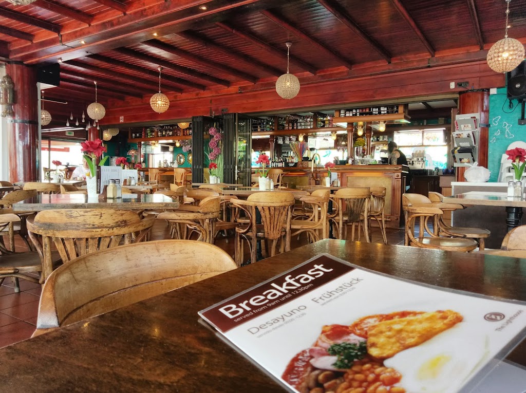 The Lighthouse — Comida y bebida