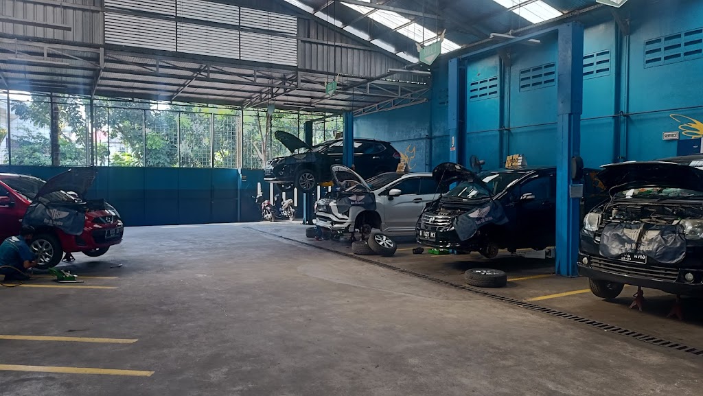 BENGKEL MOBIL BOS CINERE