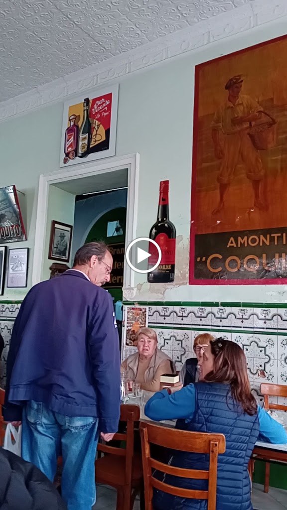 Bar Vicente Los Pepes — Videos