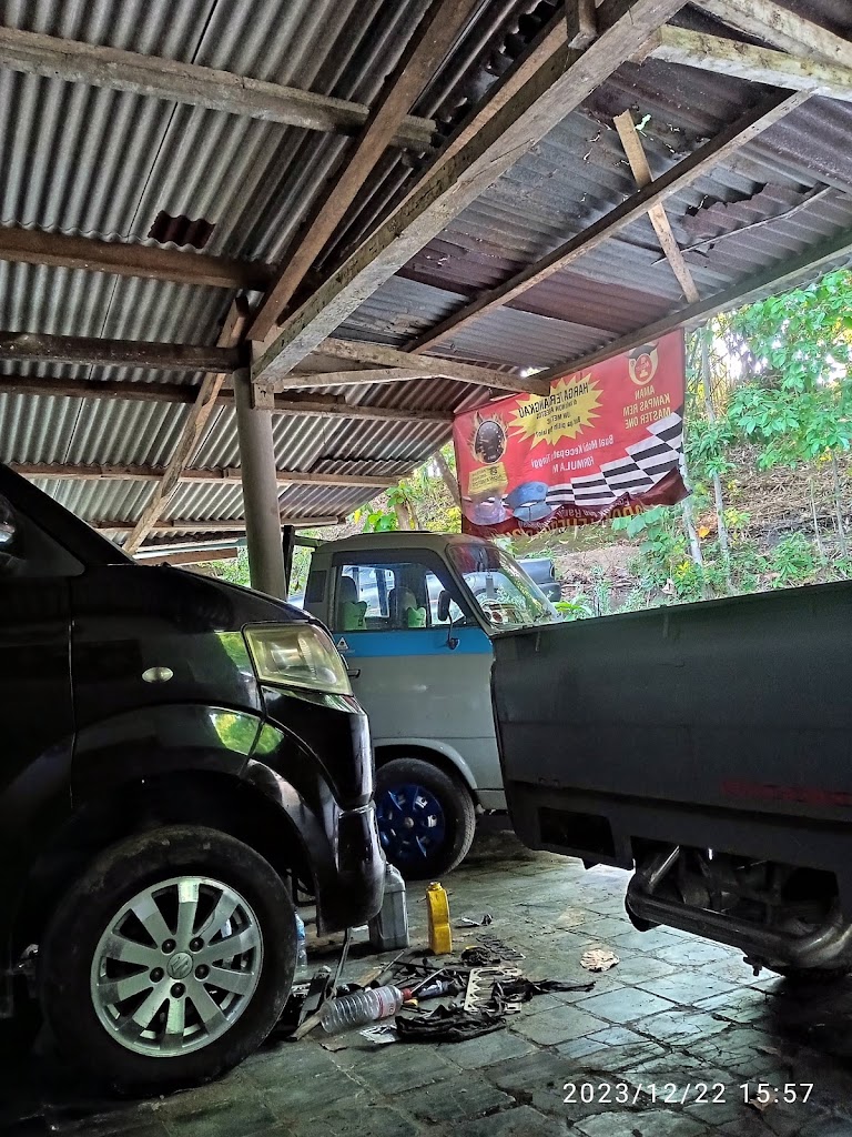 Bengkel Mobil Kurnia Putra