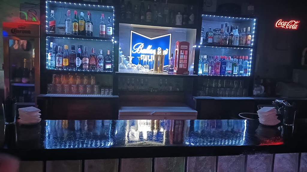 Gin & Ron (Disco Pub) — Ambiente