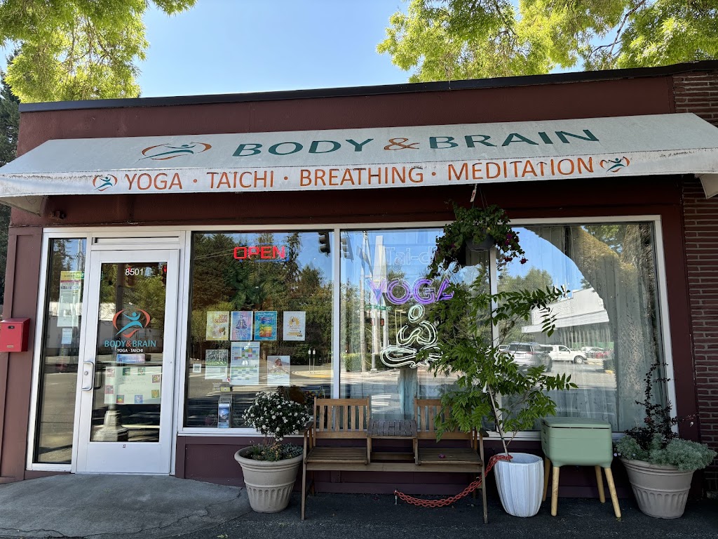  Body & Brain Yoga Tai Chi