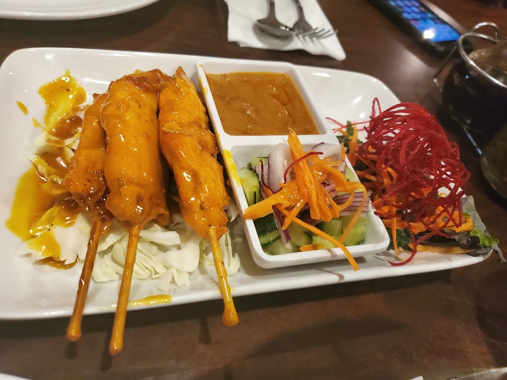 LucKi Thai Bistro