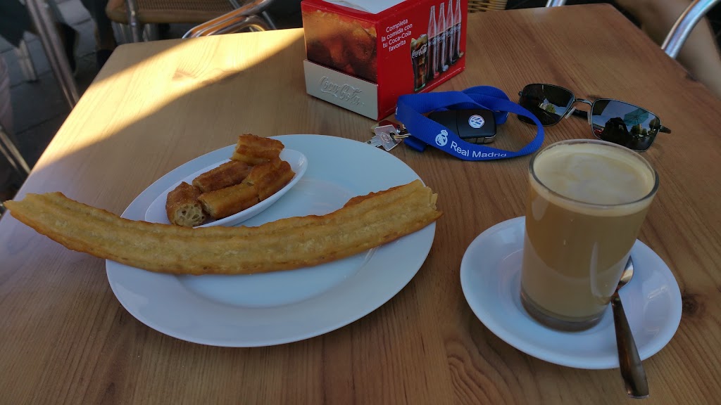 Churreria - Cafeteria Jh - I — Churro