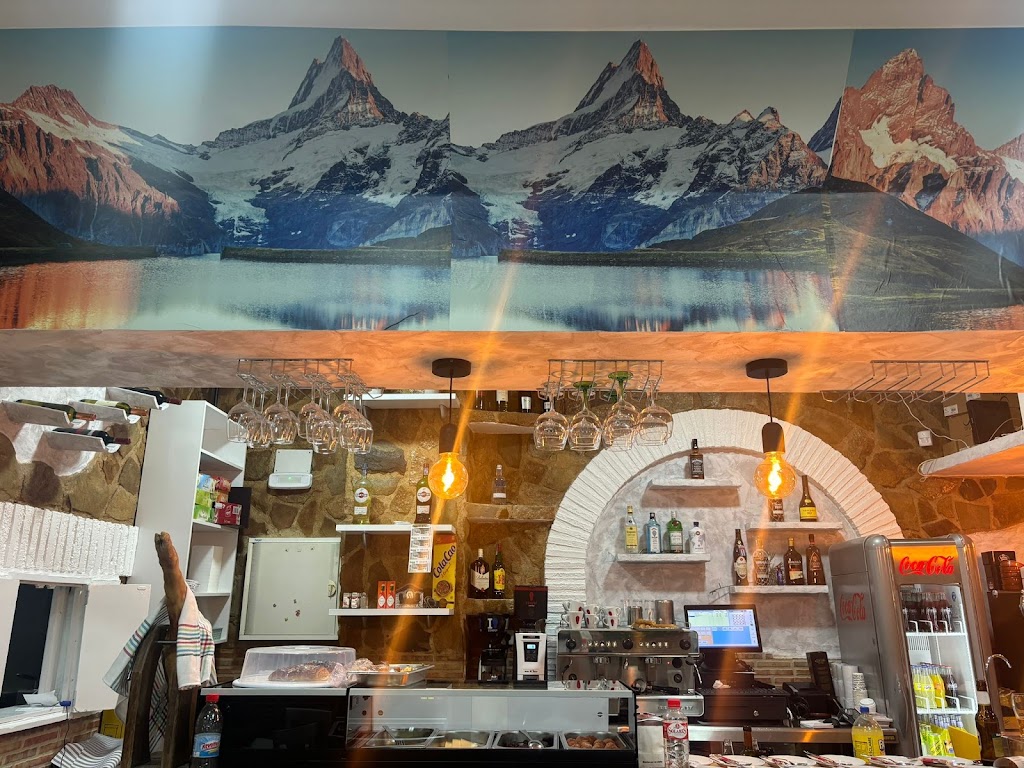 Cafeteria Las Brujas — Del propietario